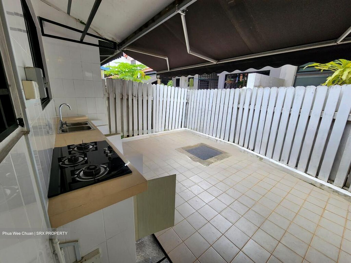 King's Road (D10), Terrace #458852741